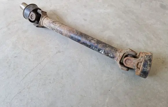 Mitsubishi L200 Front prop shaft 