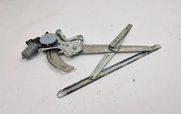 Mitsubishi Outlander Front door window regulator with motor 5713A385 2621005380