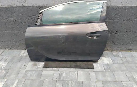 Opel Astra J Door (2 Door Coupe)