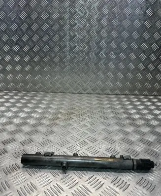 Mercedes-Benz E W211 Fuel main line pipe A6420700695