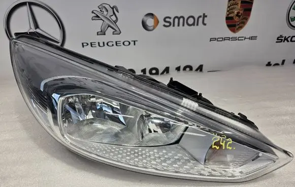 Ford Focus Headlight/headlamp F1EB13W029AEA