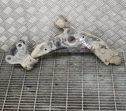 Ford Focus Front lower control arm/wishbone BV613A262AAA