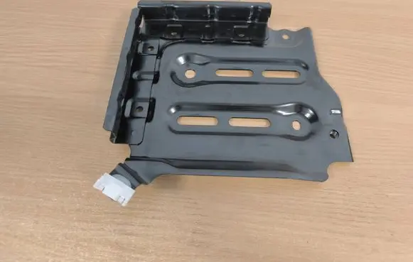 Toyota Yaris Cross Battery tray