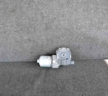 Opel Meriva B Wiper motor 0390243009