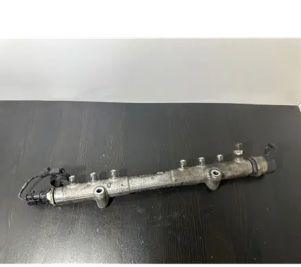 Volvo XC60 Fuel main line pipe 0445215023 31259011