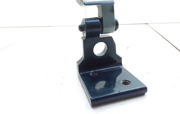 Rear door upper hinge