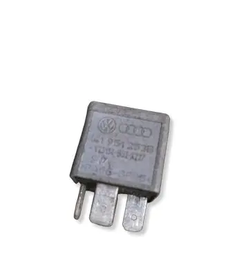 Seat Toledo II (1M) Other relay 141951253B V23134B52X227