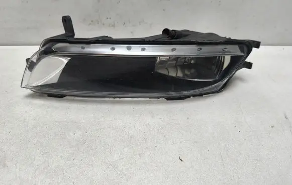Volkswagen PASSAT CC Front fog light 3C8941700