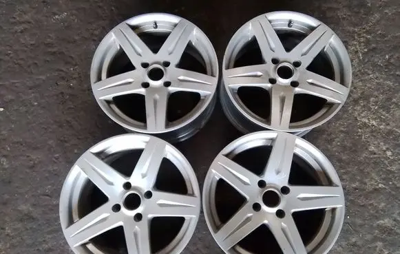 Peugeot 307 R16 alloy rim 