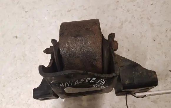 Hyundai Santa Fe Engine mount bracket 218342B900