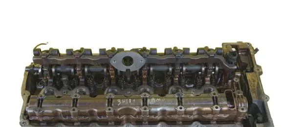 BMW 3 E90 E91 Engine head 7535325 N52B25AF