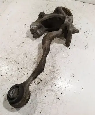 BMW 1 E81 E87 Front wheel hub spindle knuckle