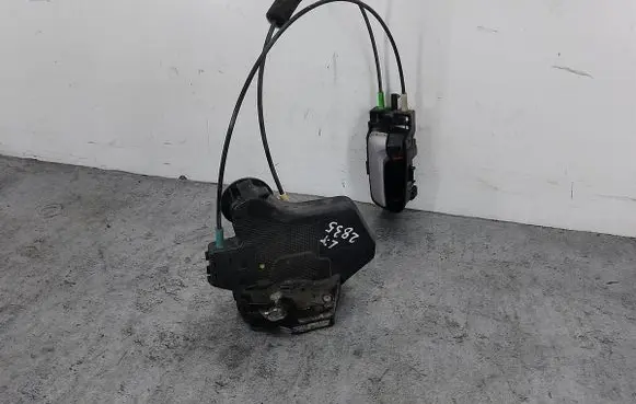 Suzuki Grand Vitara II Rear door lock 60331065