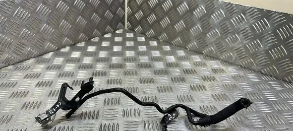 Engine coolant pipe/hose