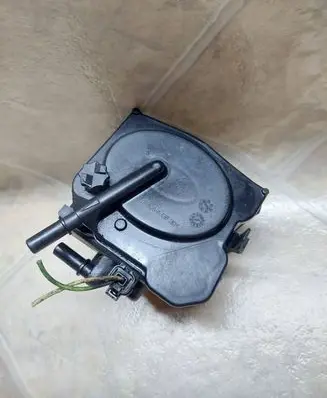 Citroen C5 Fuel filter housing 9305108C