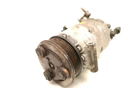 Land Rover Range Rover Evoque L538 Air conditioning (A/C) compressor (pump) EJ32-19D629-BC