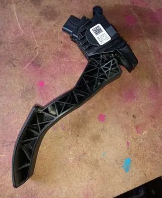 Volkswagen Golf VII Accelerator throttle pedal 5Q1723503H
