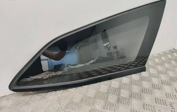 Peugeot 308 Rear side window 43R008600 E000255