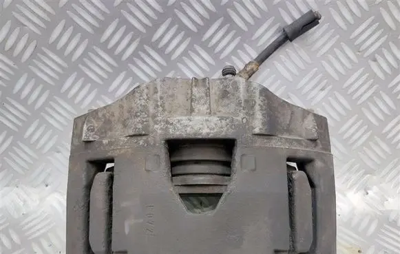 Volvo XC90 Front brake caliper