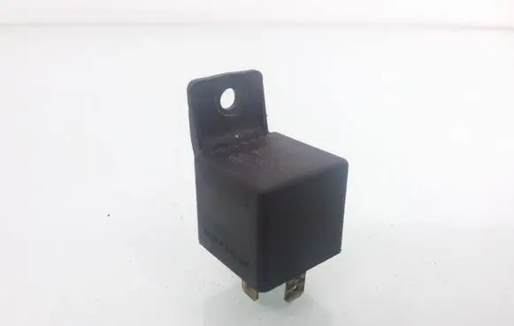 Mercedes-Benz E W211 Other relay 0332019150