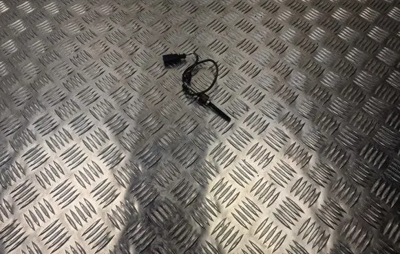 Exhaust gas temperature sensor