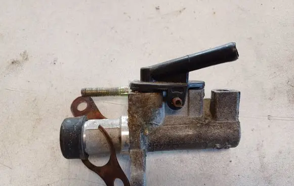 Toyota Corolla Verso AR10 Clutch master cylinder