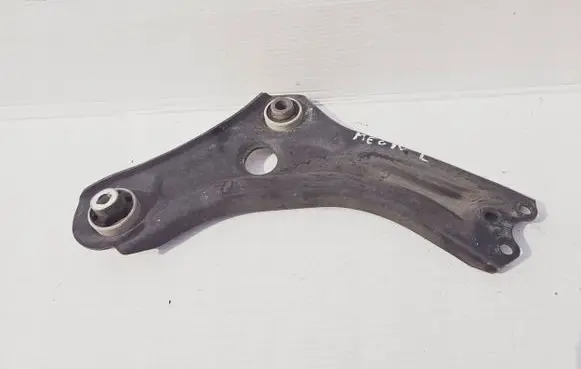 Renault Megane IV Front lower control arm/wishbone 
