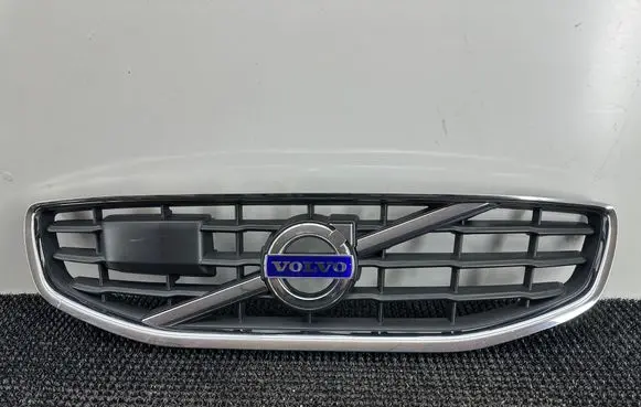 Volvo S60 Front bumper upper radiator grill 30795040 31290595 31323100