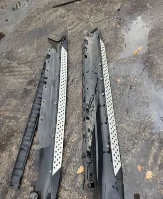 BMW X5 E70 Sill 7163555 7163556
