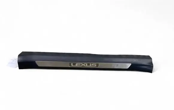 Front sill trim cover