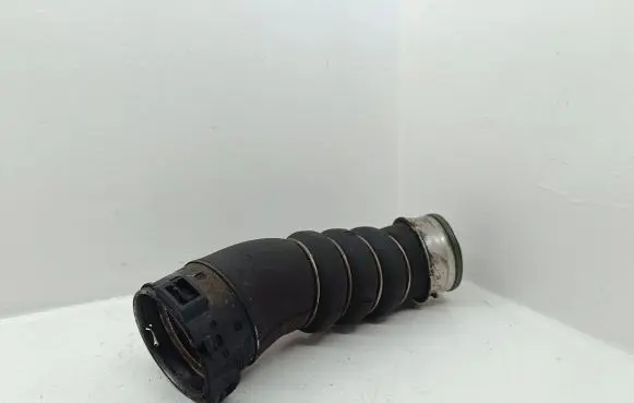 BMW 1 E81 E87 Intercooler hose/pipe 7797480