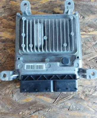 Mercedes-Benz E W212 Engine control unit/module A6519003701 A6519012101