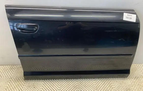 Audi A3 S3 8P Front door 