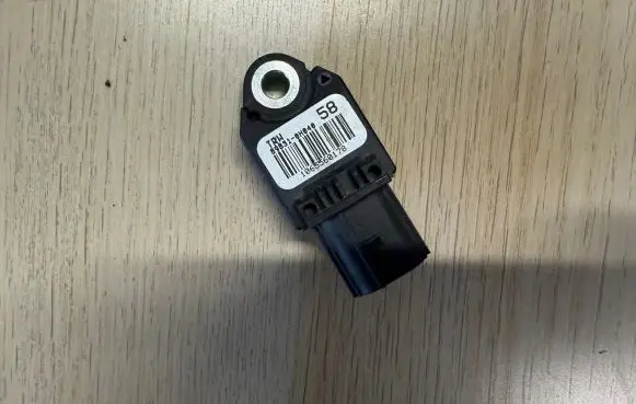 Citroen C1 Airbag deployment crash/impact sensor 898310H040