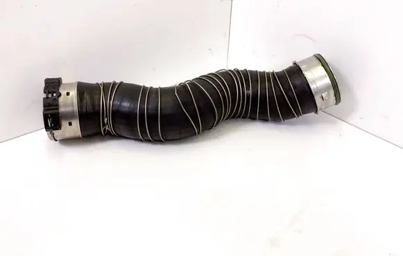 Intercooler hose/pipe