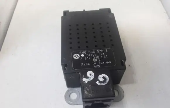 Volkswagen Golf VI Aerial antenna amplifier 5M0035570B 7617310031