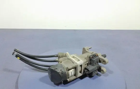 Renault Megane III Master brake cylinder 21390592