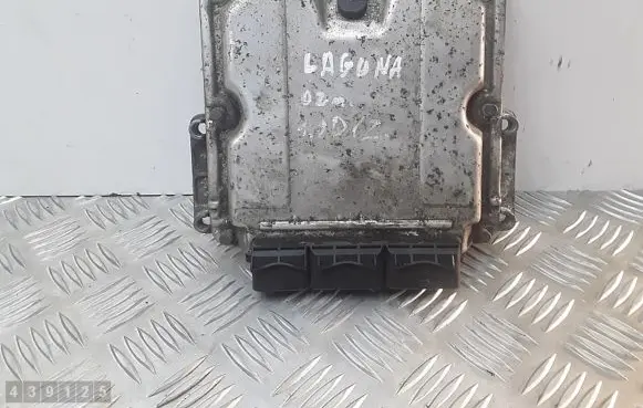 Renault Laguna II Engine control unit/module 0281010556