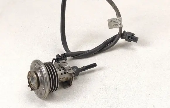 Mercedes-Benz E W212 AdBlue injector A0004900713 260707HR1319 0280620591