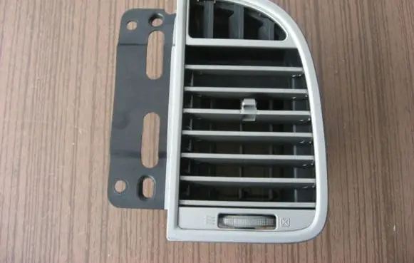 Lincoln Navigator Dashboard air vent grill cover trim 