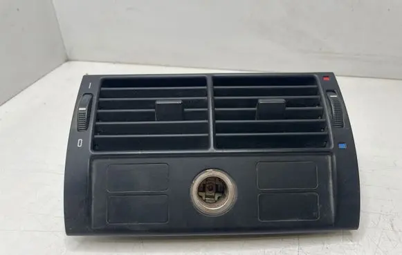 BMW X5 E53 Rear air vent grill 8409081 8370910 8370911