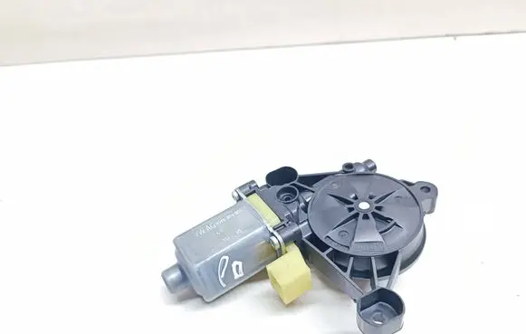 Audi Q7 4M Front door window regulator motor 8W0959801
