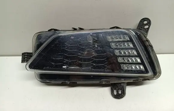 Volkswagen Polo VI Front fog light 2G0941661B