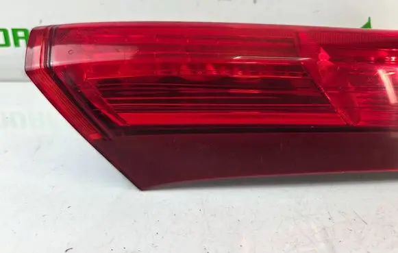 Honda CR-V Rear/tail lights W0706 3004