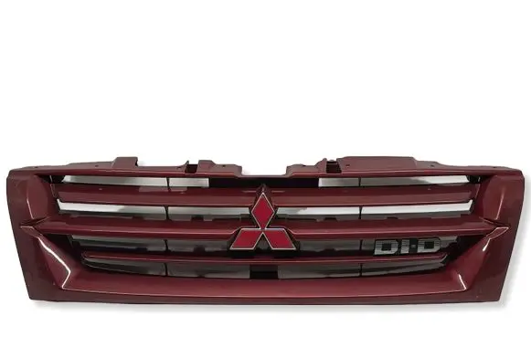 Mitsubishi Pajero Front bumper upper radiator grill MR387981
