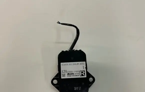 Mazda 6 Headlight level adjustment motor 3700011668 3Y5011R449630