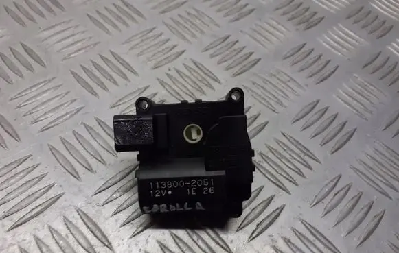 Toyota Corolla E120 E130 A/C air flow flap actuator/motor 113800-2051