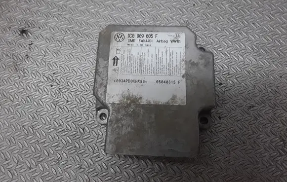 Volkswagen Jetta IV Airbag control unit/module 1C0909605F 5WK43131
