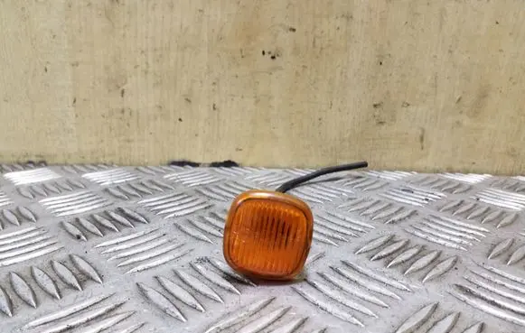Audi A4 S4 B5 8D Front fender indicator light 4D0949127