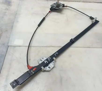 Volkswagen Transporter - Caravelle T4 Front door manual window regulator 701837502